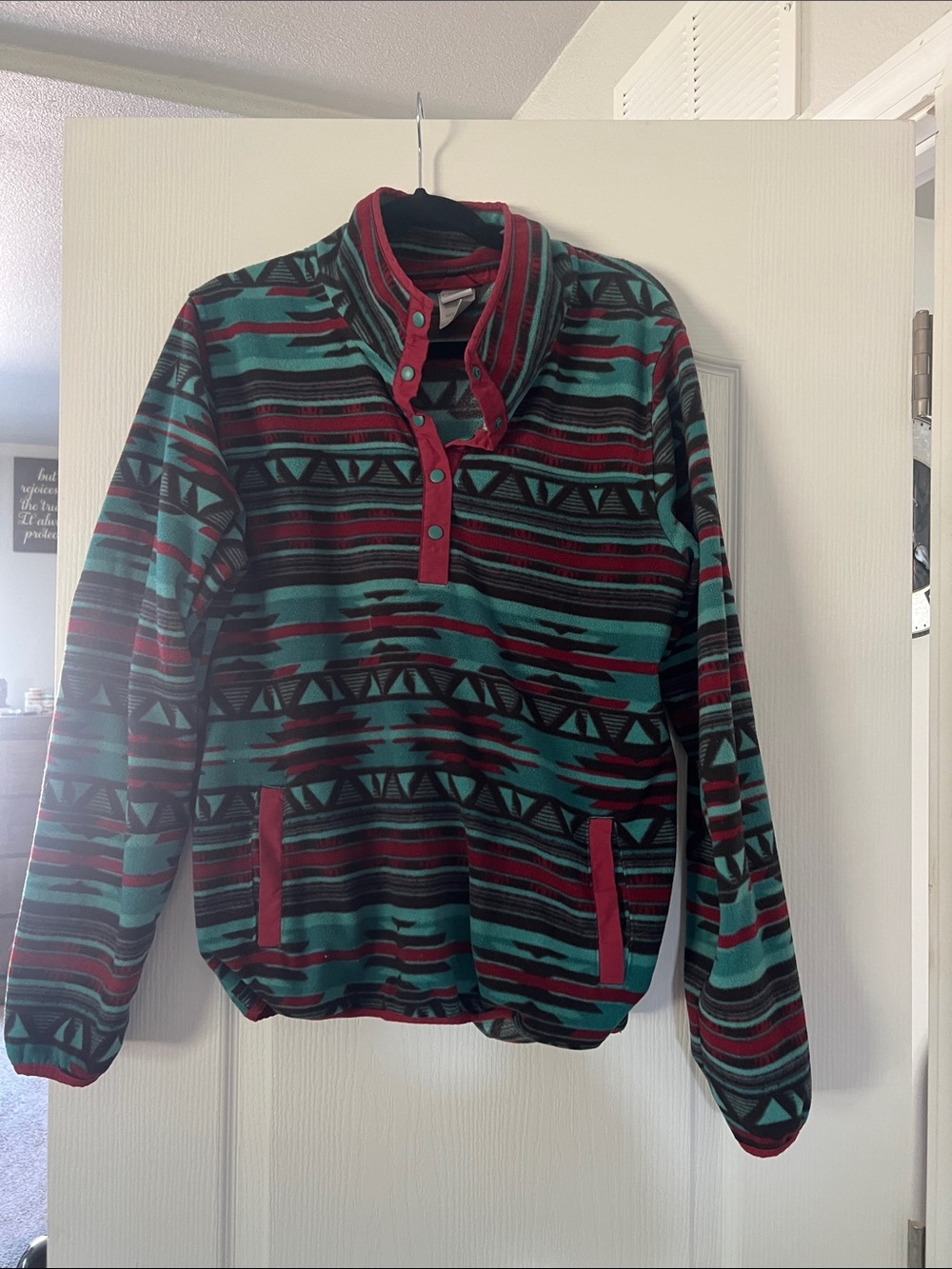 Aztec-Pattern Pullover Fleece Hoodie in Teal and Burgundy